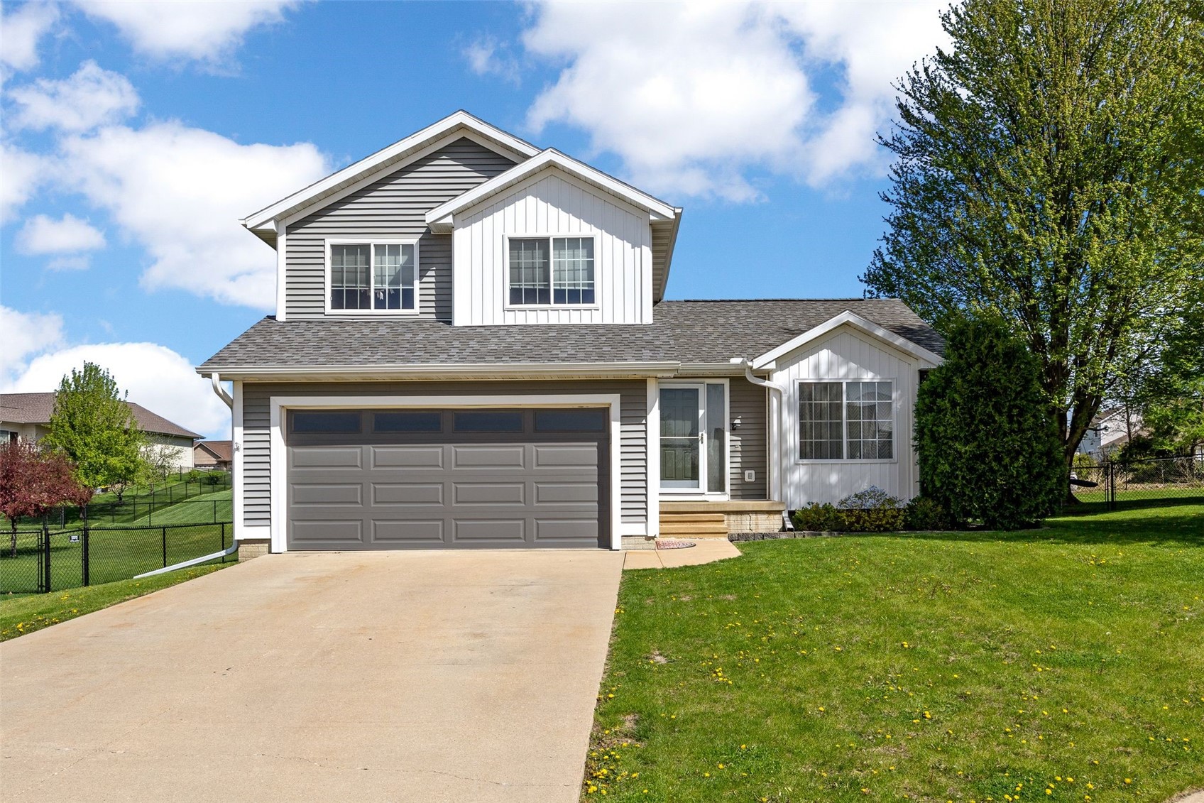 3340 London Way Marion IA 52302