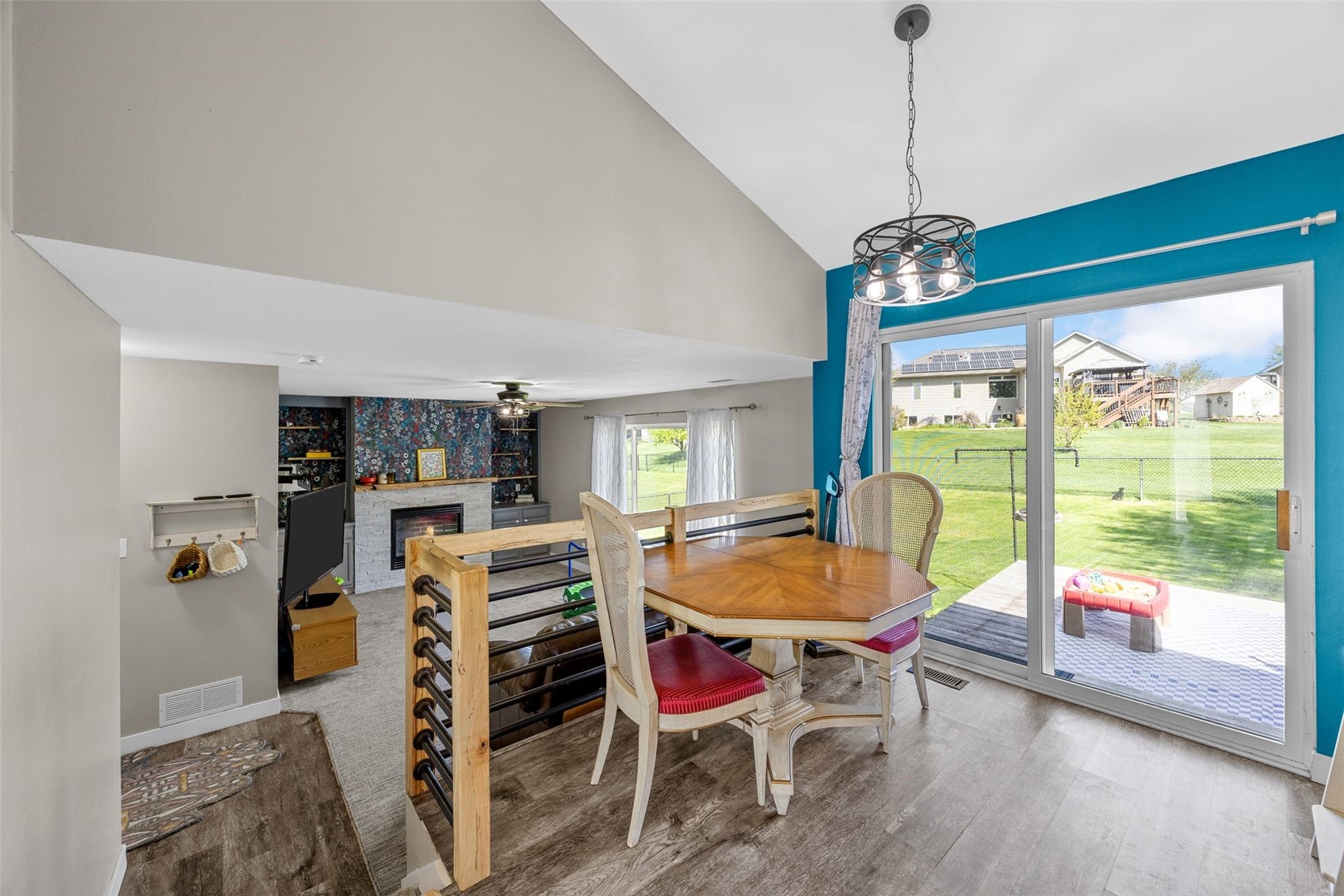 3340 London Way Marion IA 52302