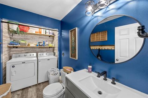 3340 London Way Marion IA 52302