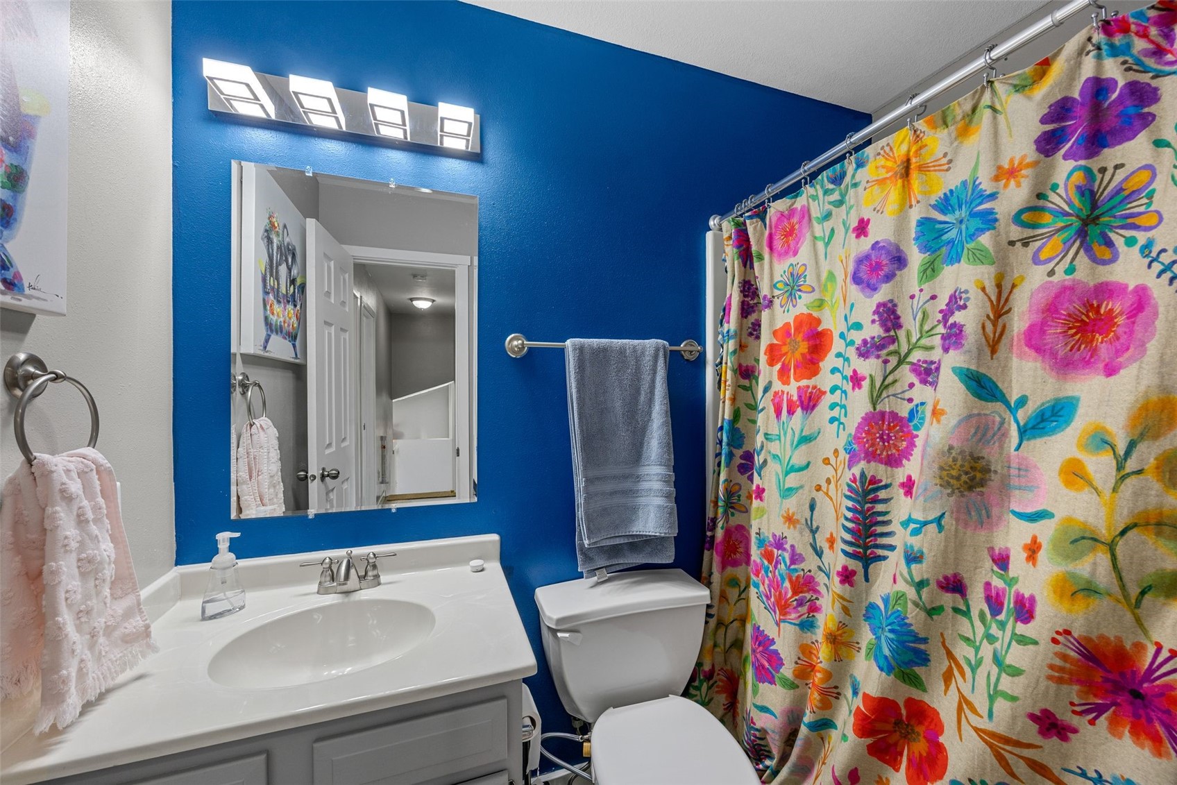 3340 London Way Marion IA 52302