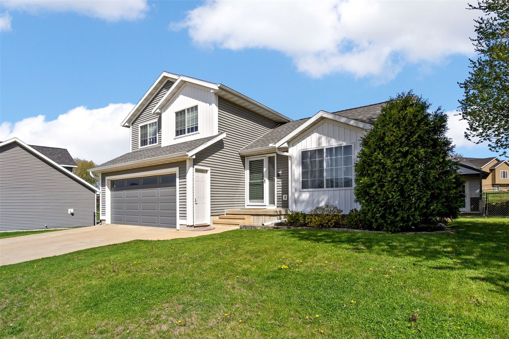 3340 London Way Marion IA 52302