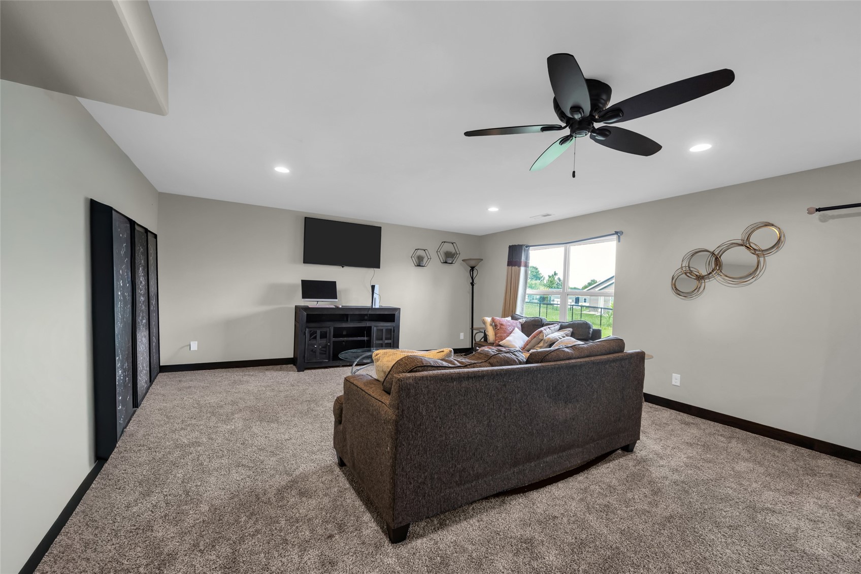 2923 James Parkway SW Cedar Rapids IA 50404