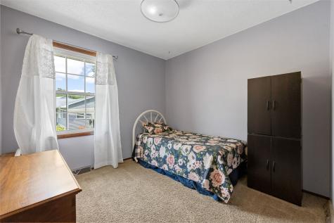 213 Maple Street Olin IA 52320
