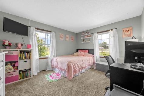 213 Maple Street Olin IA 52320