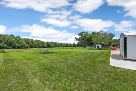 213 Maple Street Olin IA 52320