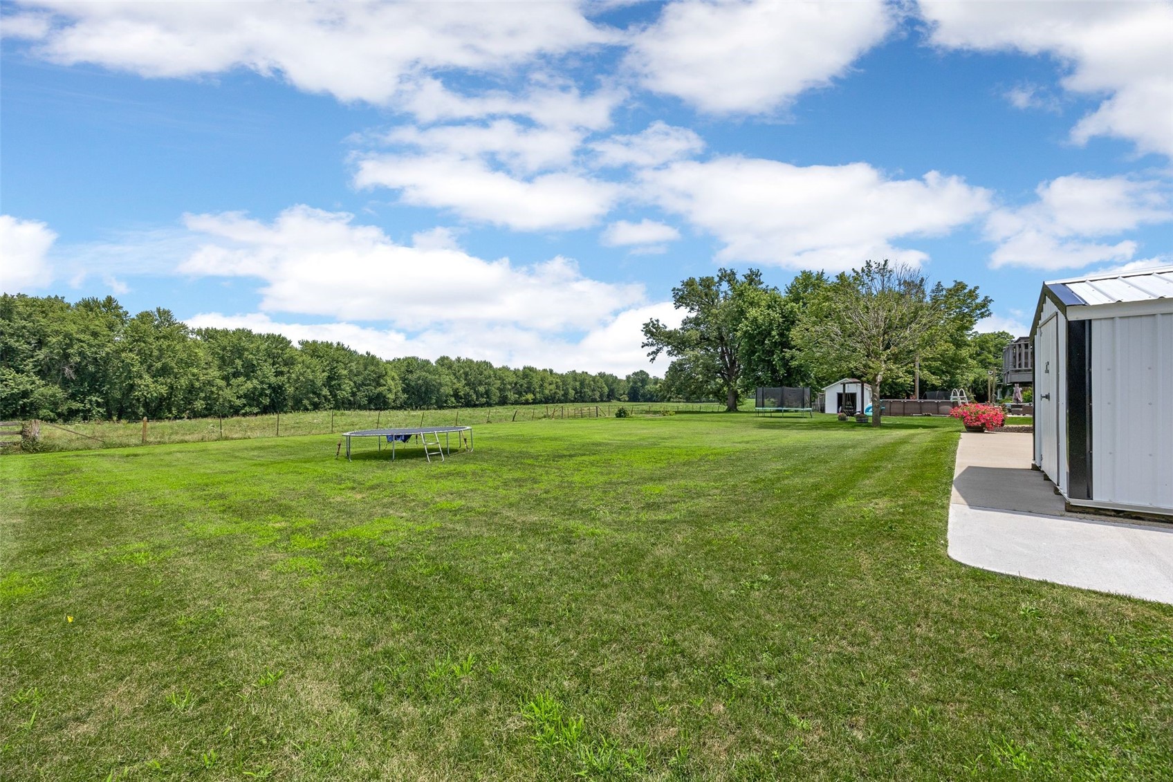 213 Maple Street Olin IA 52320