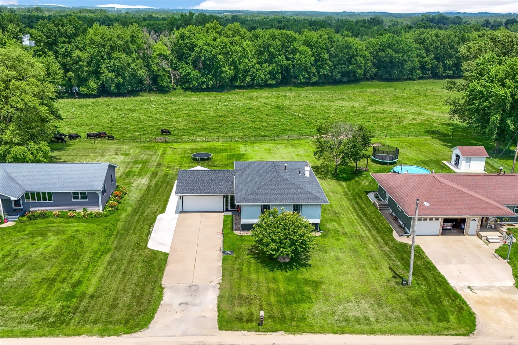 213 Maple Street Olin IA 52320