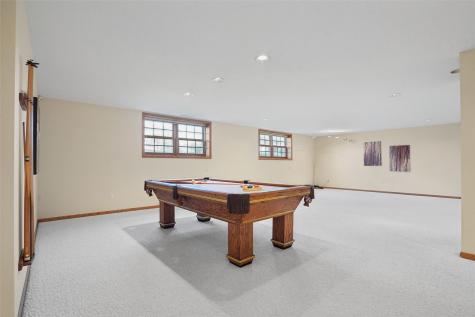 312 Brougham Court Robins IA 52328