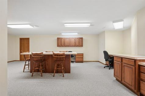 312 Brougham Court Robins IA 52328