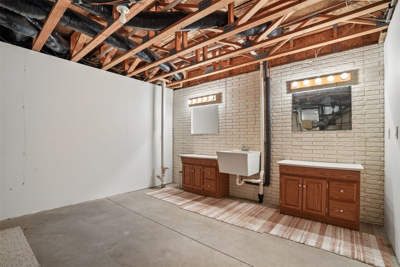 312 Brougham Court Robins IA 52328