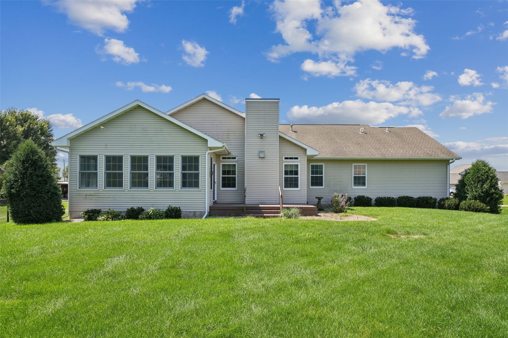 312 Brougham Court Robins IA 52328
