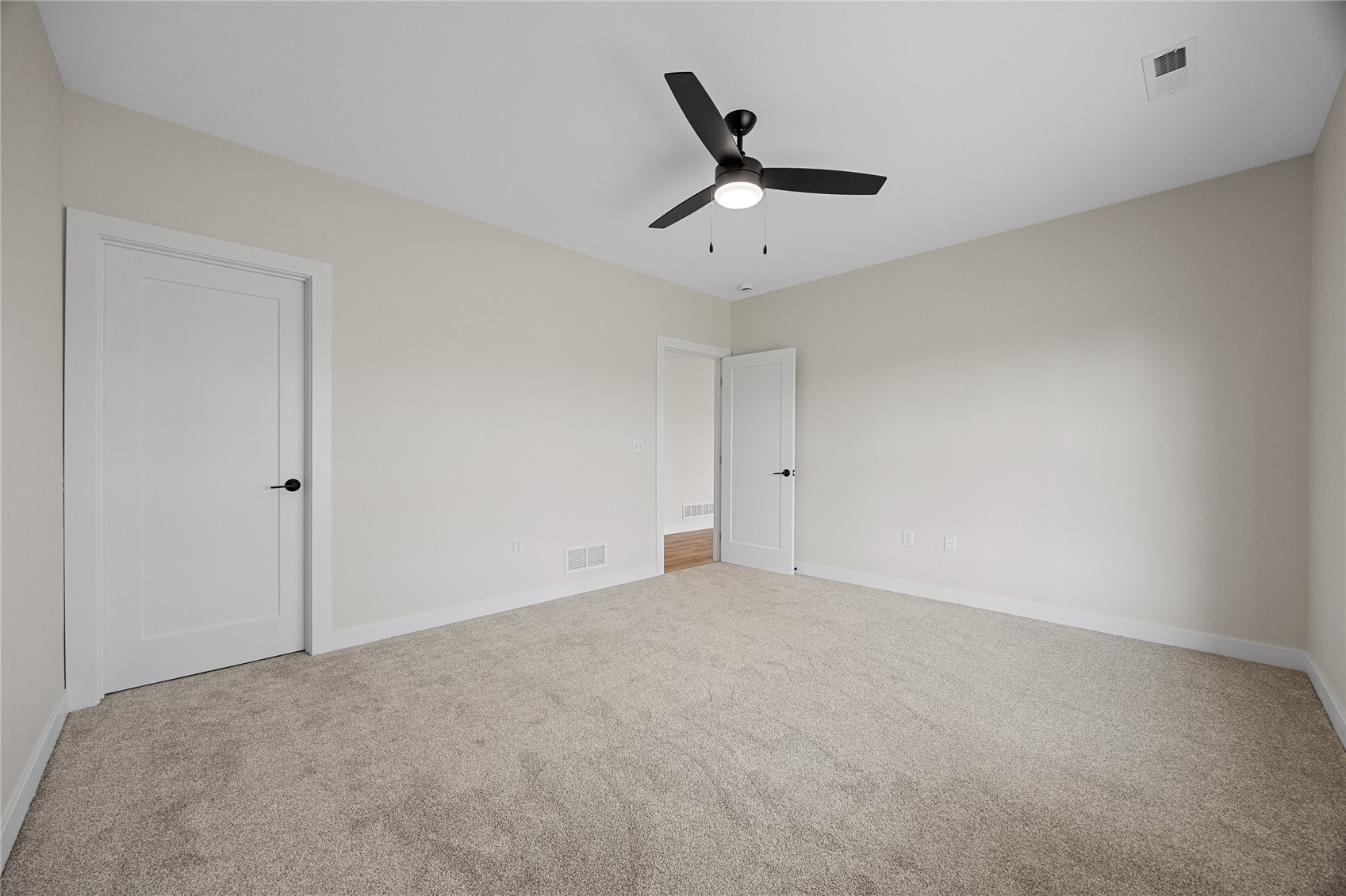 230 Howard Avenue NW Swisher IA 52338