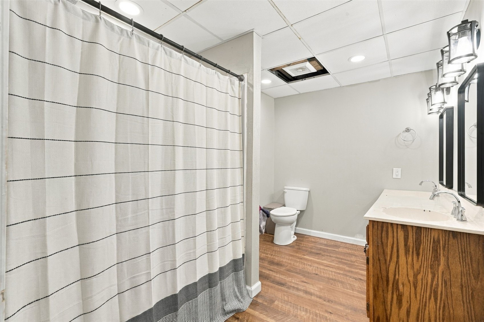 4440 Schultz Road Center Point IA 52213