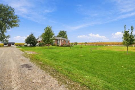 4440 Schultz Road Center Point IA 52213