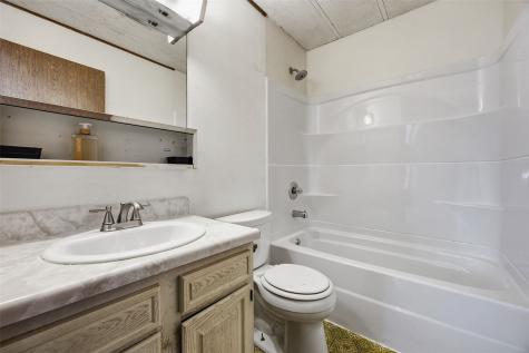 14262 270th Avenue IA 52335