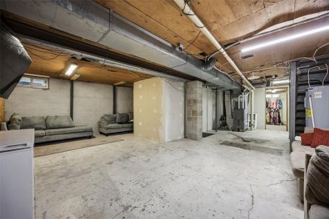 14262 270th Avenue IA 52335