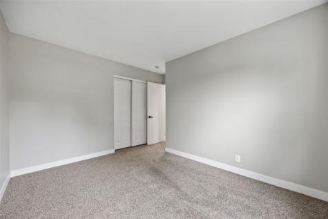 332 Crandall Drive NE Cedar Rapids IA 52402
