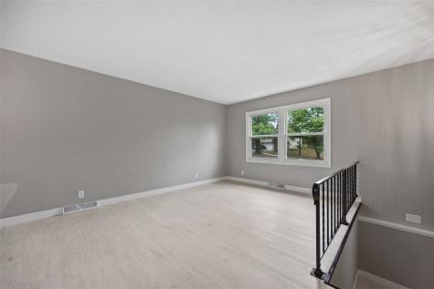 332 Crandall Drive NE Cedar Rapids IA 52402