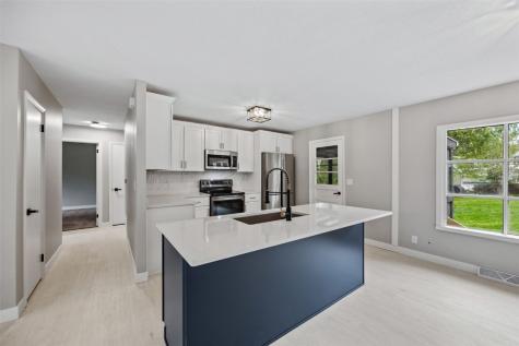 332 Crandall Drive NE Cedar Rapids IA 52402