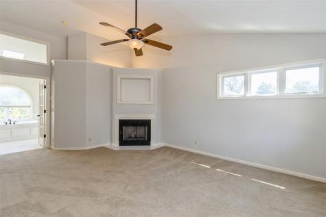 1916 Oak Knolls Court SE Cedar Rapids IA 52403