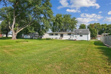 419 E 4th Street IA 50668