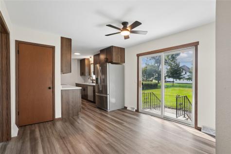 419 E 4th Street IA 50668