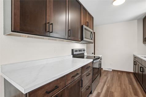 419 E 4th Street IA 50668