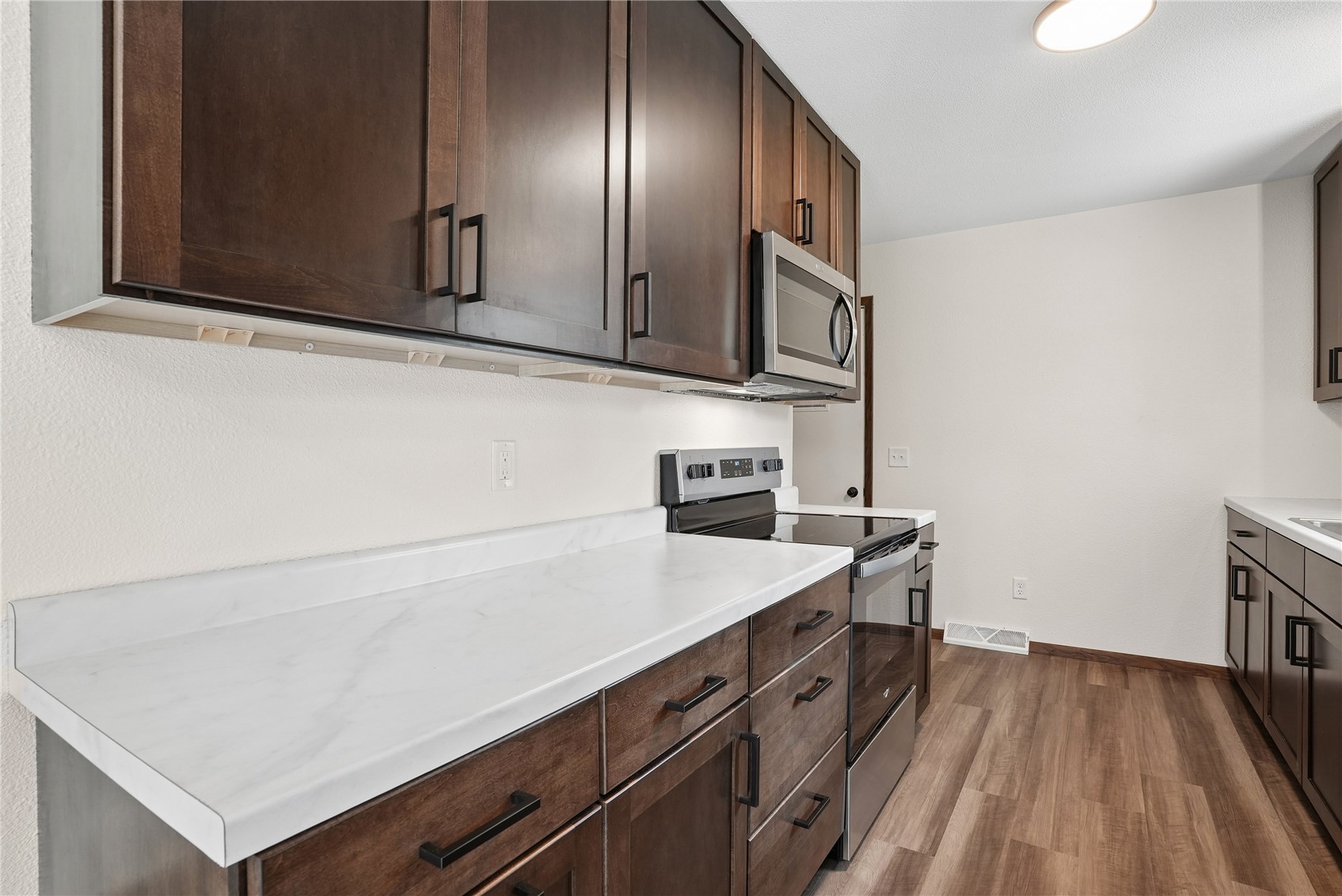 419 E 4th Street IA 50668