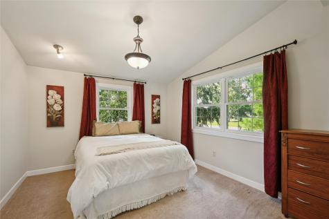 109 Elm Street Van Horne IA 52346