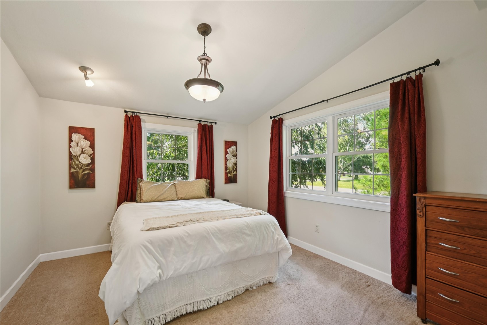 109 Elm Street Van Horne IA 52346