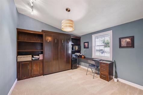 109 Elm Street Van Horne IA 52346