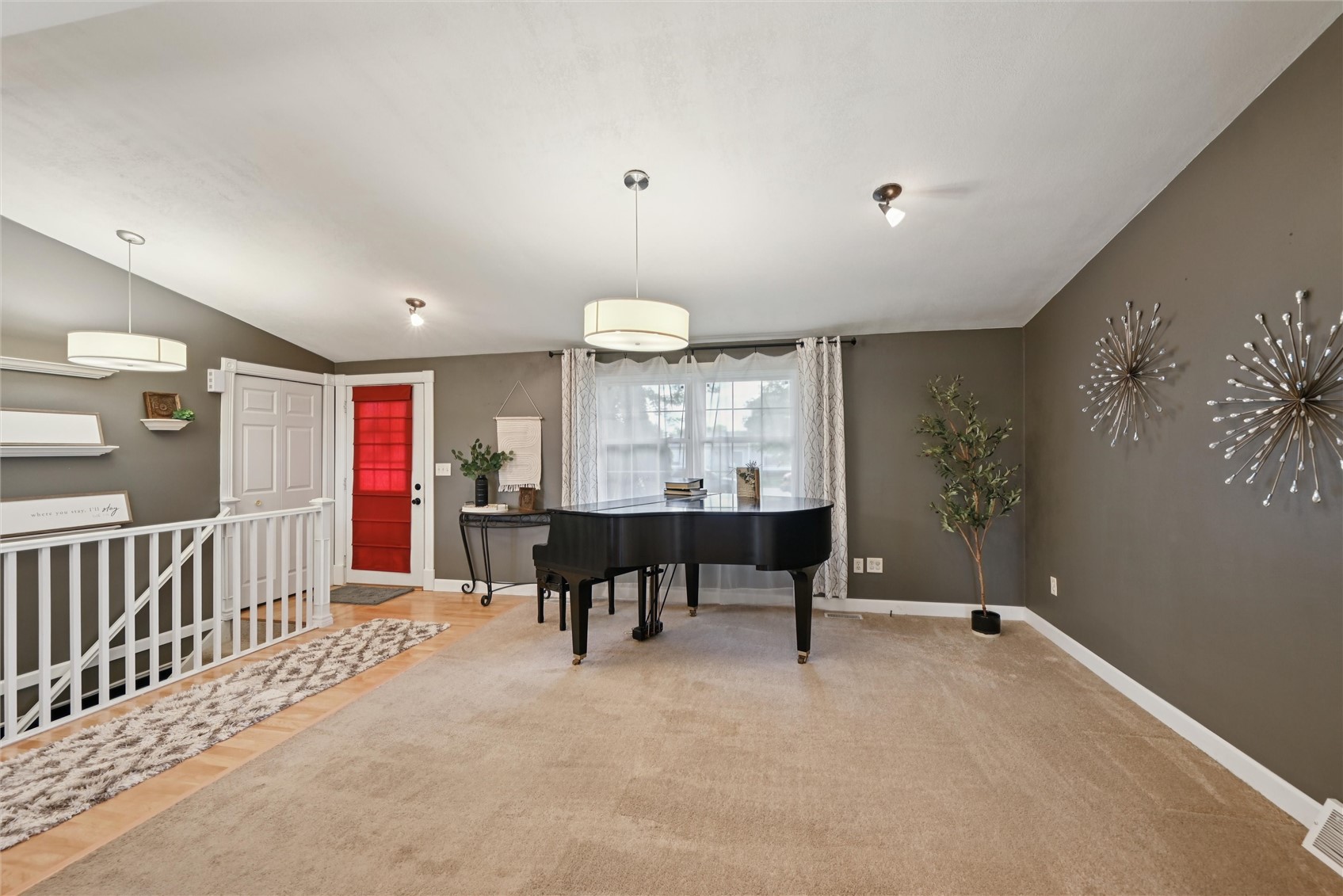 109 Elm Street Van Horne IA 52346
