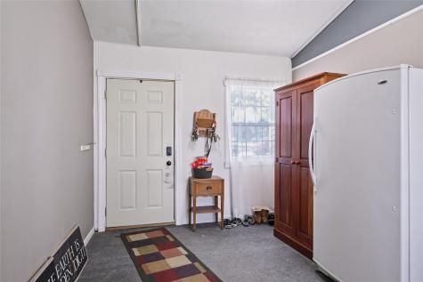 109 Elm Street Van Horne IA 52346