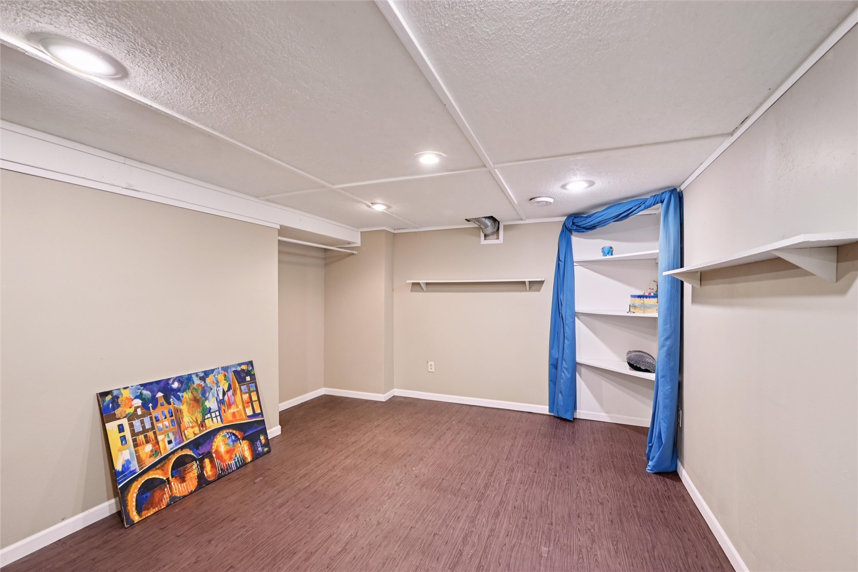 109 Elm Street Van Horne IA 52346