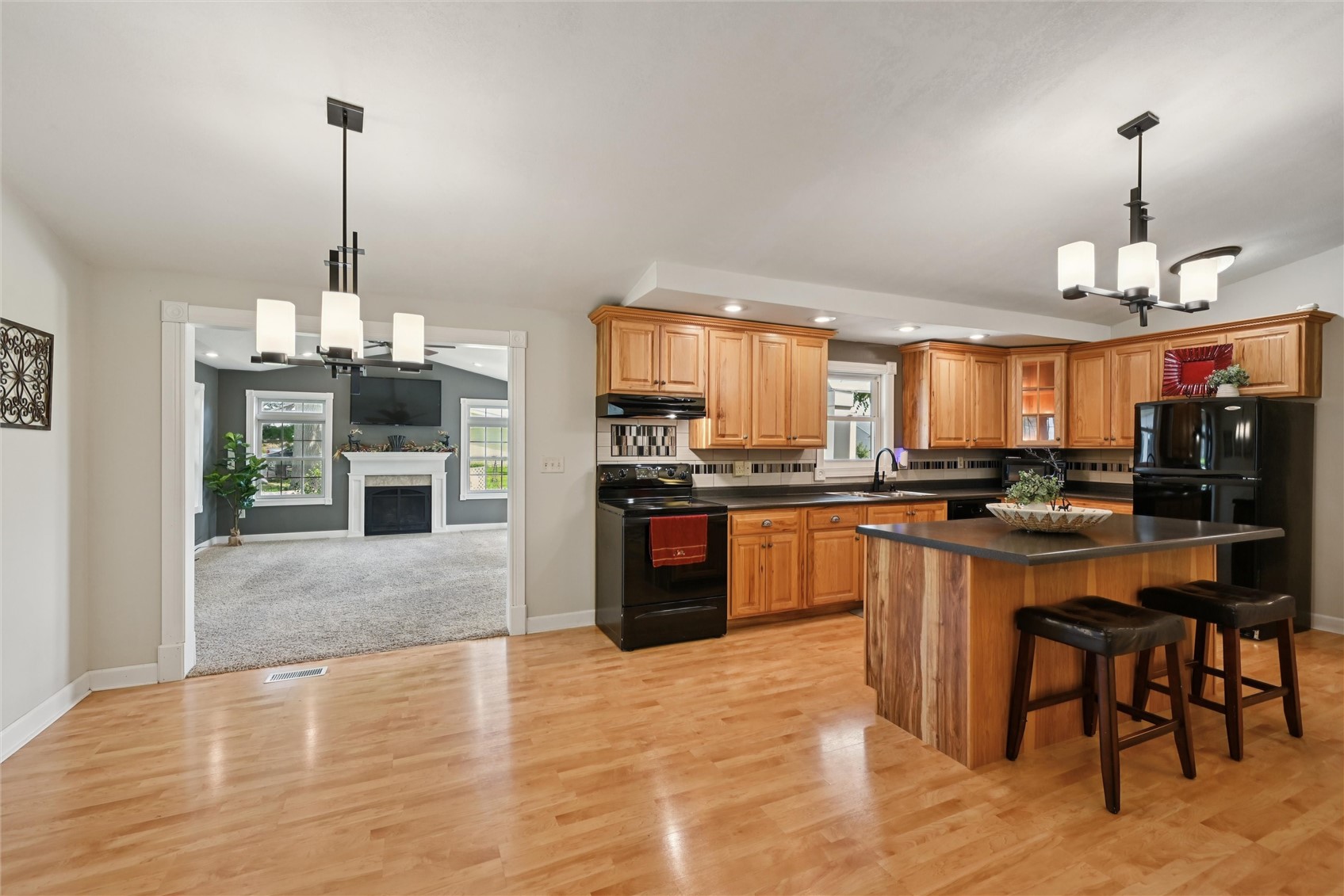 109 Elm Street Van Horne IA 52346