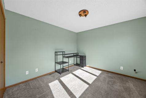 131 Rosedale Road SE Cedar Rapids IA 52403