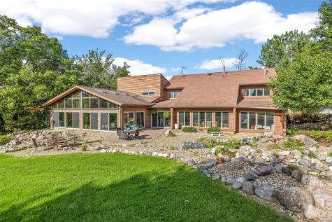 131 Rosedale Road SE Cedar Rapids IA 52403