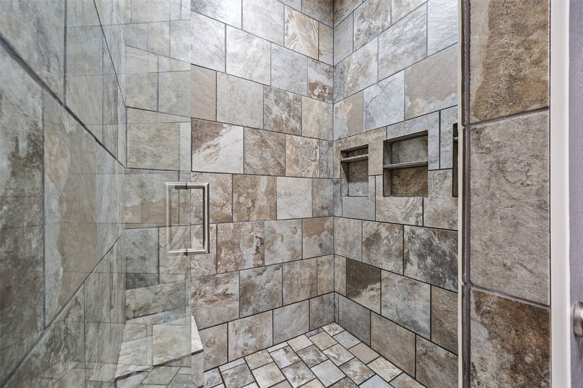 2470 Westwind Lane Cedar Rapids IA 52411
