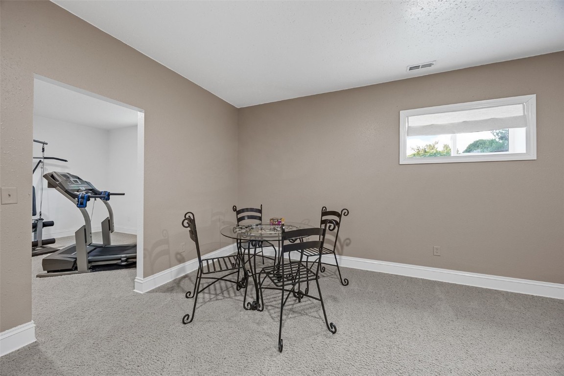 2470 Westwind Lane Cedar Rapids IA 52411