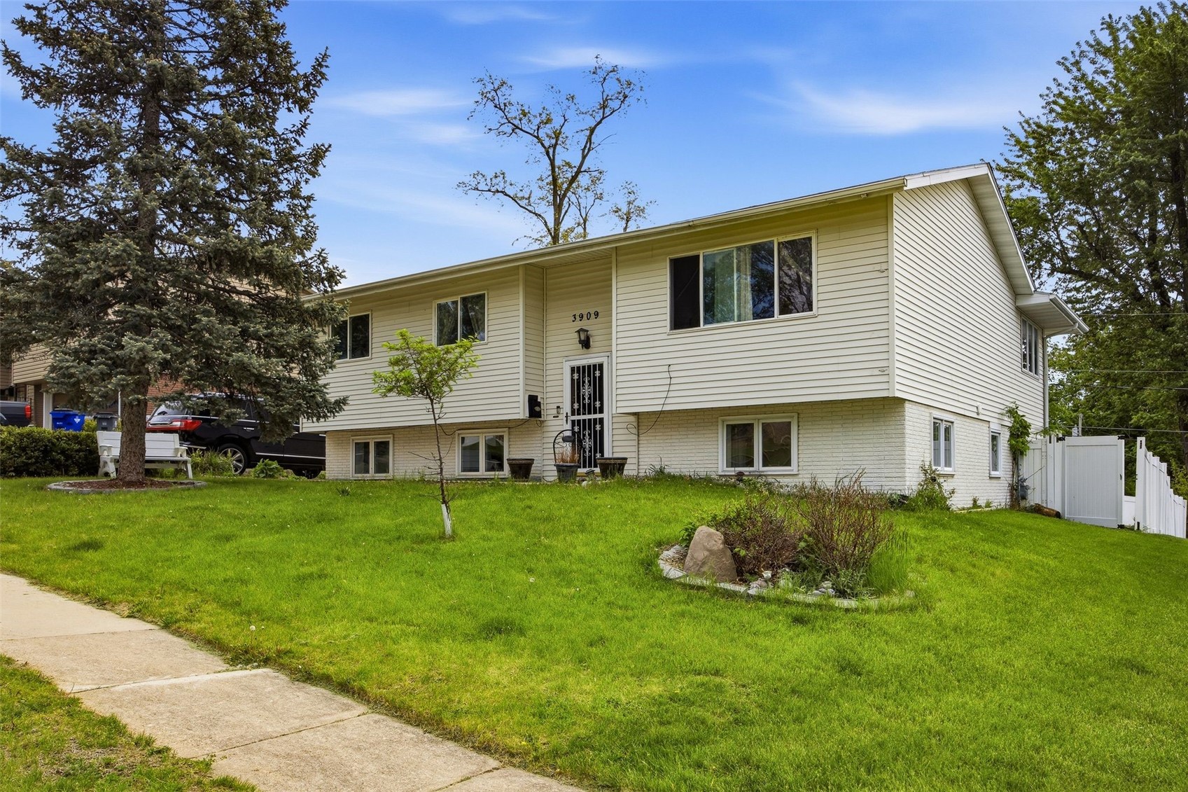 3909 13th Avenue SE Cedar Rapids IA 52403