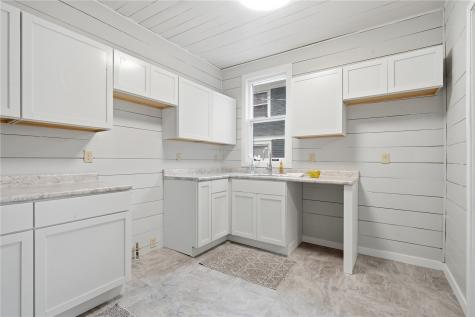 1431 5th Avenue SE Cedar Rapids IA 52403