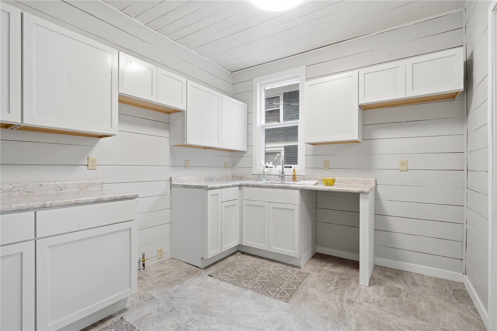 1431 5th Avenue SE Cedar Rapids IA 52403