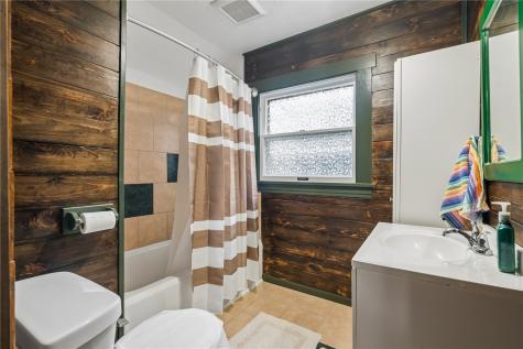 1431 5th Avenue SE Cedar Rapids IA 52403