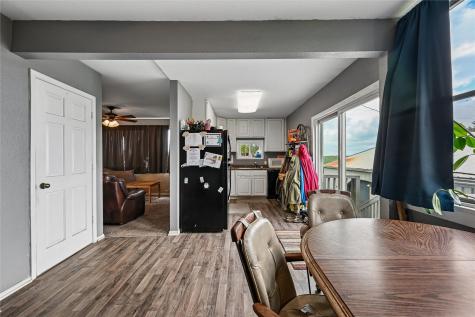 2797 Paris Road Central City IA 52214