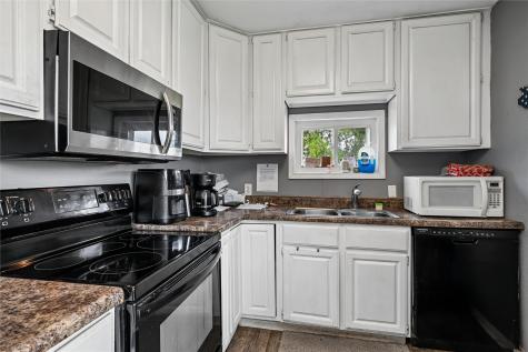 2797 Paris Road Central City IA 52214