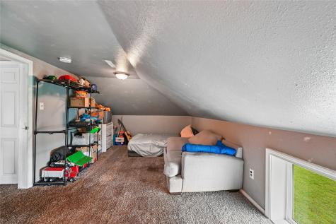 2797 Paris Road Central City IA 52214