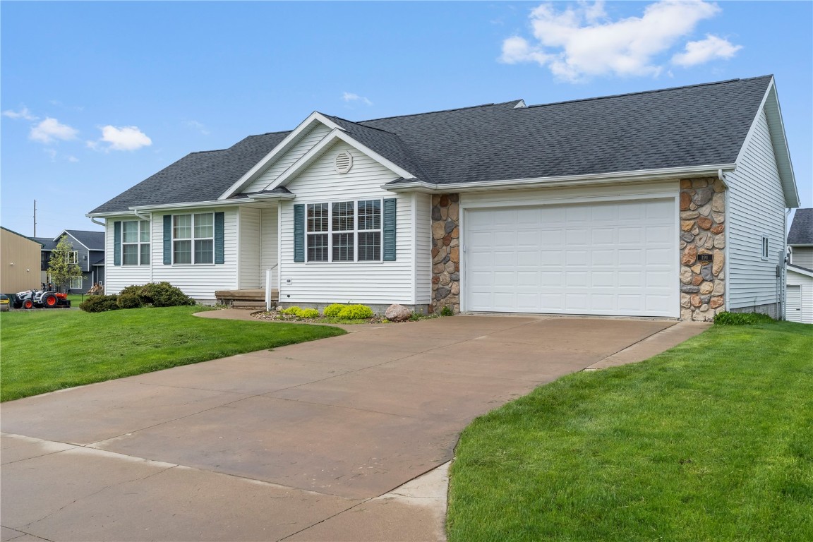 191 Bear Creek Court Palo IA 52324