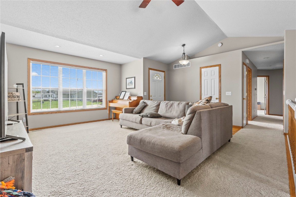 191 Bear Creek Court Palo IA 52324