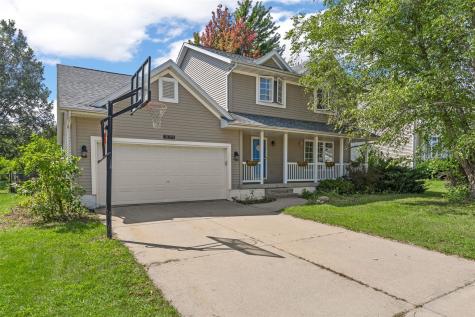 611 Deer Run Drive NE Cedar Rapids IA 52402
