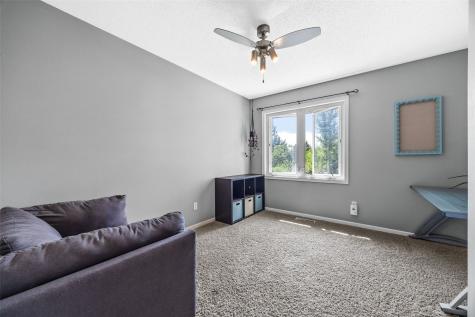 611 Deer Run Drive NE Cedar Rapids IA 52402